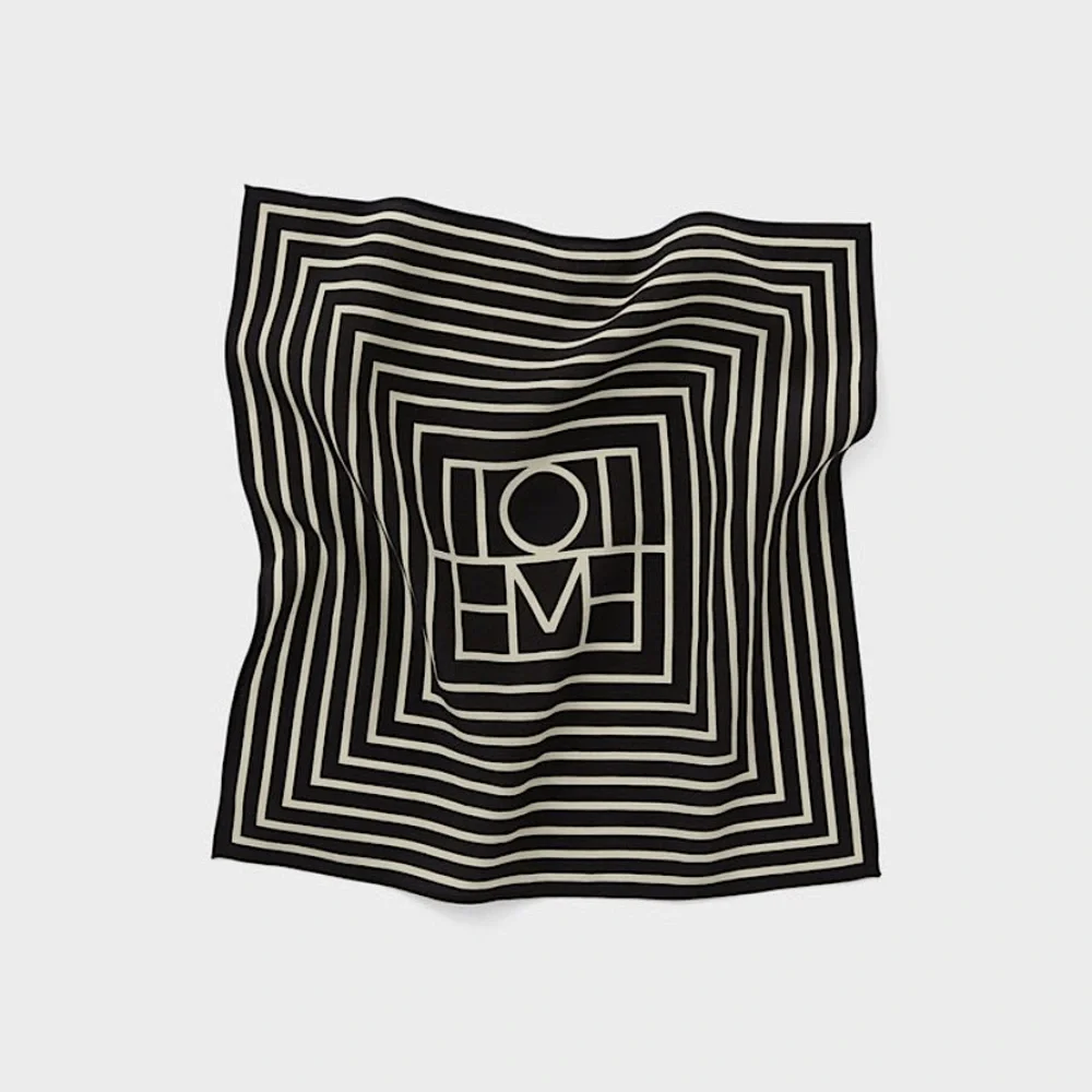 TOTEME 100% SILK SIGNATURE MONOGRAM SQUARE SCARF ELEGANT SCANDI CHIC Black Cream - Picture 2 of 3